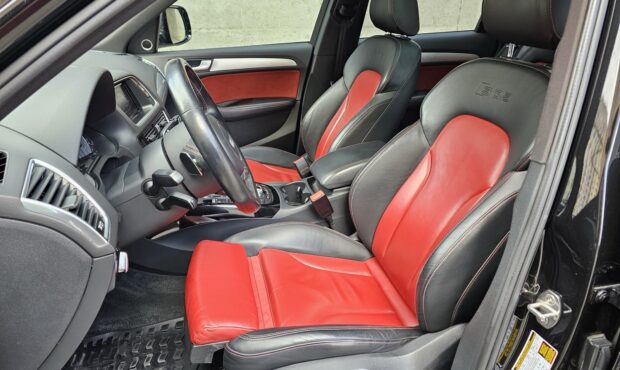 Мініатюра 24 Audi SQ5 2016