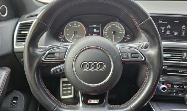 Мініатюра 30 Audi SQ5 2016