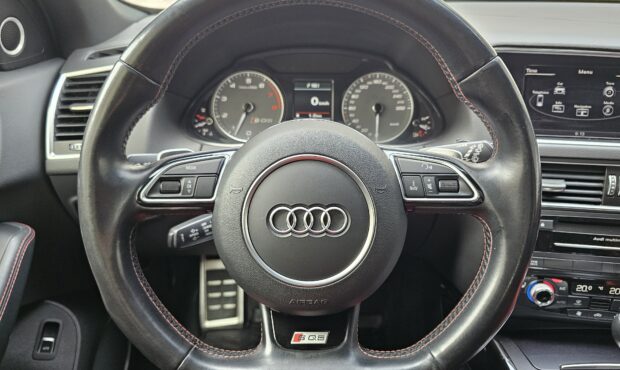 Миниатюра 30 Audi SQ5