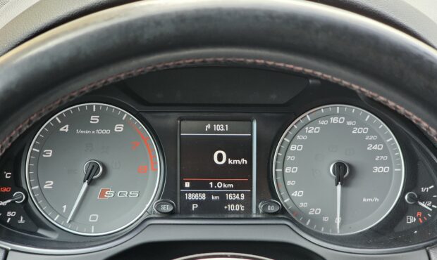 Миниатюра 33 Audi SQ5