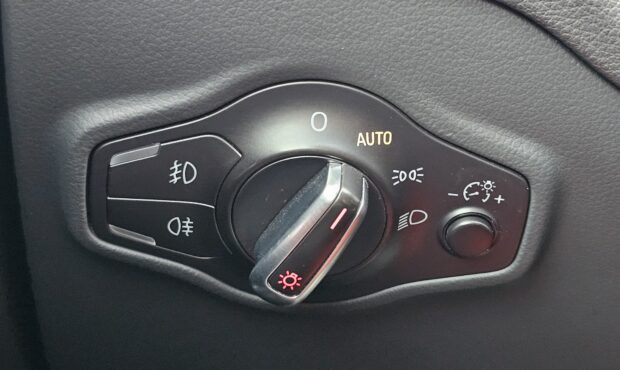 Миниатюра 36 Audi SQ5