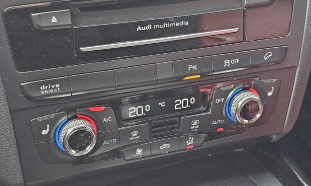 Миниатюра 39 Audi SQ5