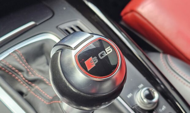Миниатюра 41 Audi SQ5