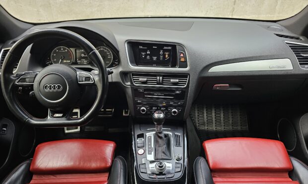 Миниатюра 51 Audi SQ5