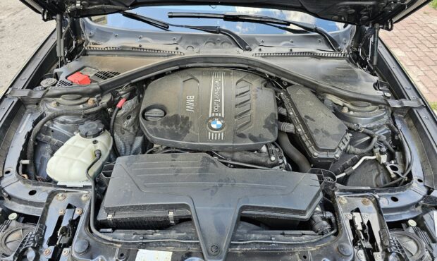 Миниатюра 16 BMW 320d GT 2014