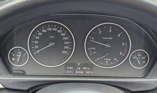 Миниатюра 35 BMW 320d GT 2014
