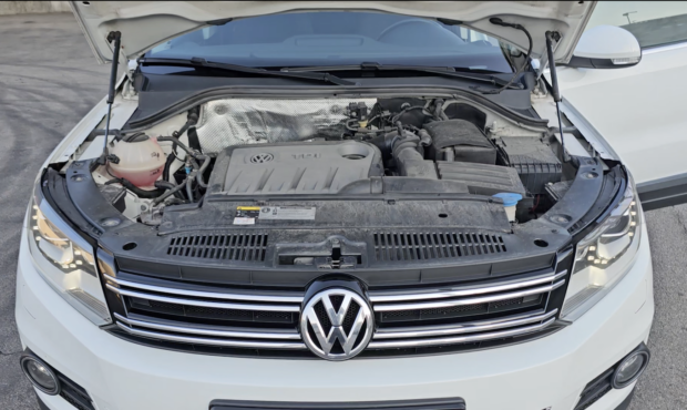 Миниатюра 17 Volkswagen Tiguan 2014