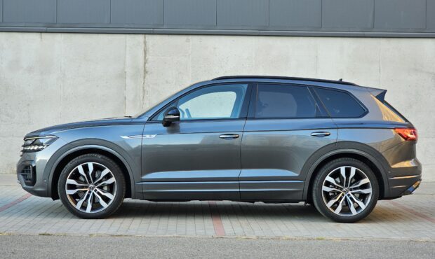 Миниатюра 3 Volkswagen Touareg 2020