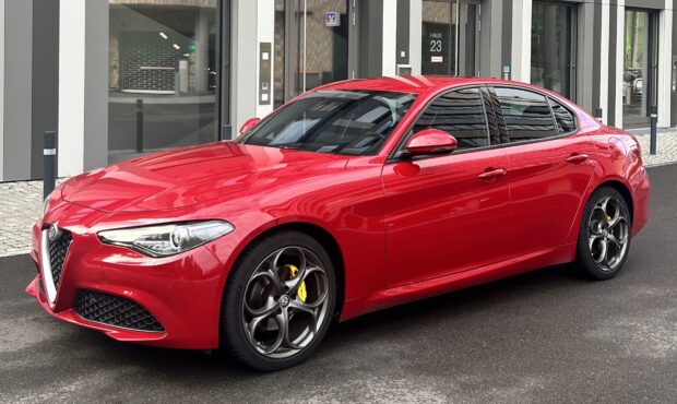 Миниатюра 3 Alfa Romeo Giulia