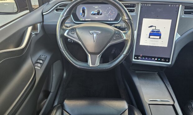 Миниатюра 34 Tesla Model X 100D 2018