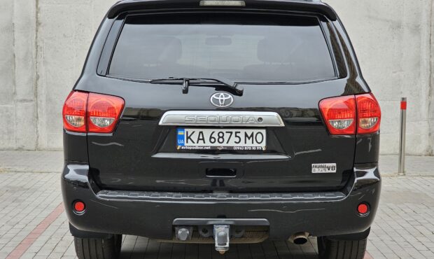 Миниатюра 4 Toyota Sequoia 2016