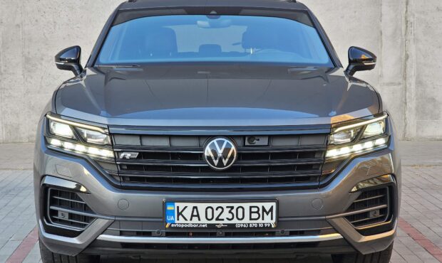 Миниатюра 10 Volkswagen Touareg 2020