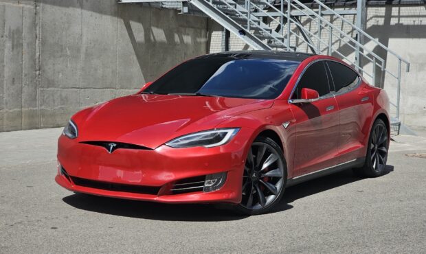 Миниатюра 9 Tesla Model S P90D 2015