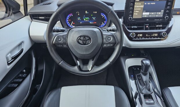 Мініатюра 61 Toyota Corolla 2018