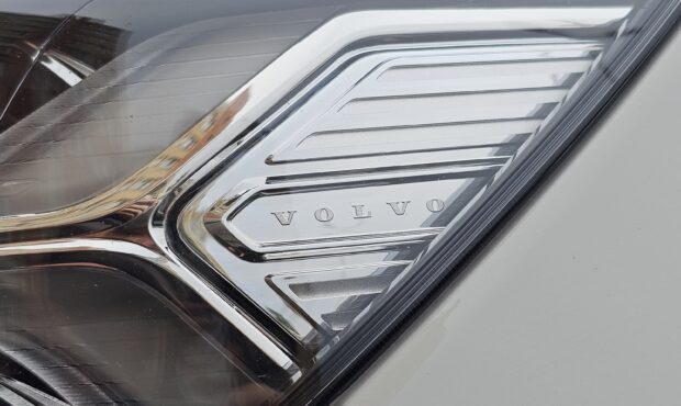 Миниатюра 16 Volvo XC40 2021