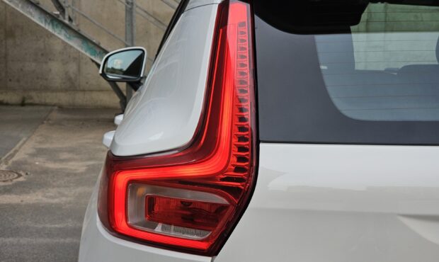 Миниатюра 23 Volvo XC40 2021