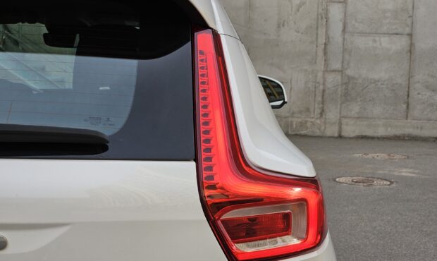 Миниатюра 24 Volvo XC40 2021