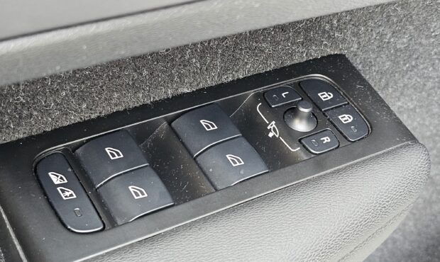Миниатюра 40 Volvo XC40 2021