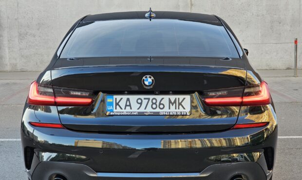 Миниатюра 5 BMW 3 Series 2022