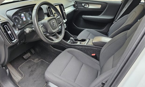 Миниатюра 43 Volvo XC40 2021
