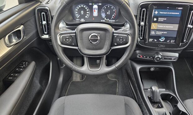 Миниатюра 45 Volvo XC40 2021