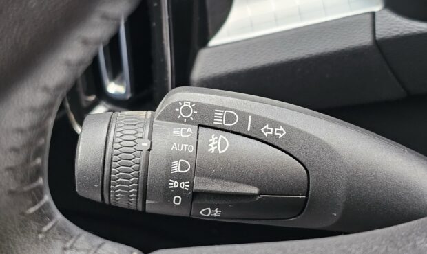 Мініатюра 50 Volvo XC40 2021