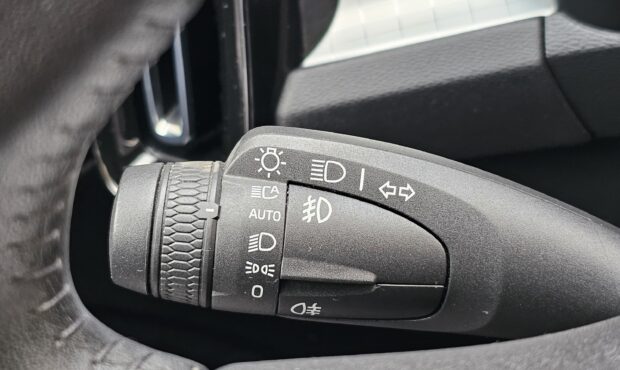 Миниатюра 48 Volvo XC40 2021