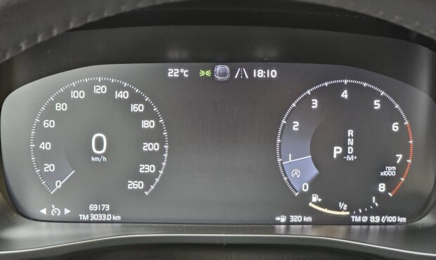 Мініатюра 48 Volvo XC40 2021