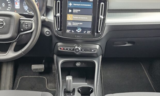 Мініатюра 47 Volvo XC40 2021