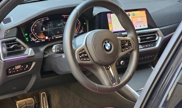 Миниатюра 50 BMW 3 Series 2022