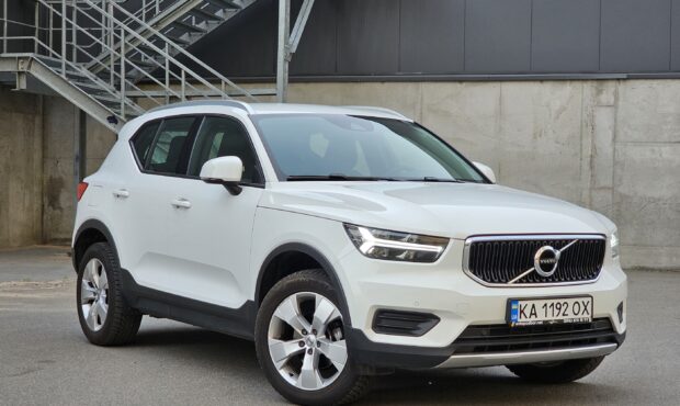 Миниатюра 7 Volvo XC40 2021