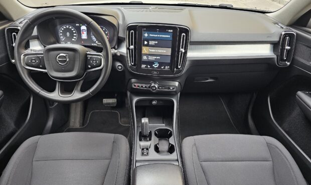 Миниатюра 73 Volvo XC40 2021