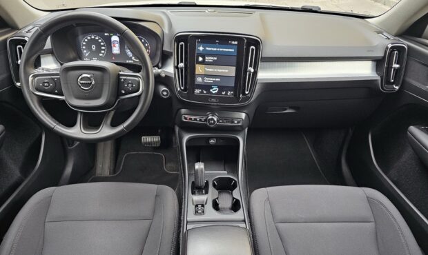 Мініатюра 25 Volvo XC40 2021
