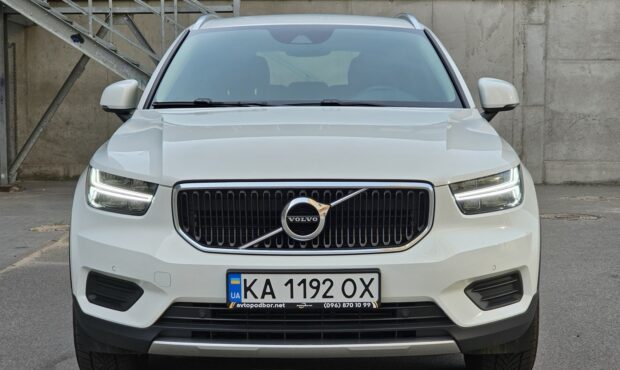 Мініатюра 8 Volvo XC40 2021