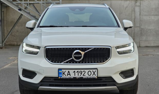 Миниатюра 8 Volvo XC40 2021