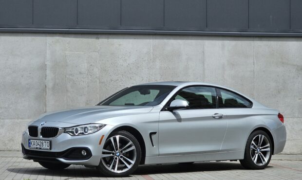 Миниатюра BMW 4 Series 2016
