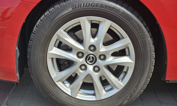Миниатюра 13 Mazda 3 2017
