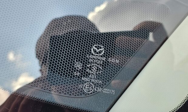 Миниатюра 14 Mazda 3 2018
