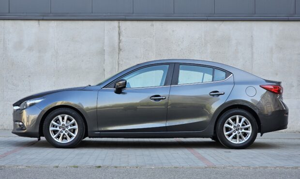 Миниатюра 2 Mazda 3 2017