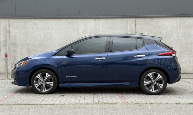 Миниатюра 2 Nissan Leaf 2019