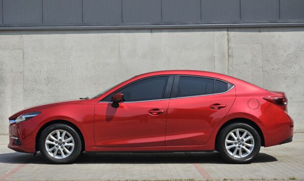 Миниатюра 2 Mazda 3 2017