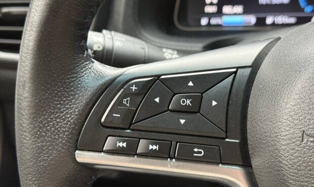 Миниатюра 21 Nissan Leaf 2019