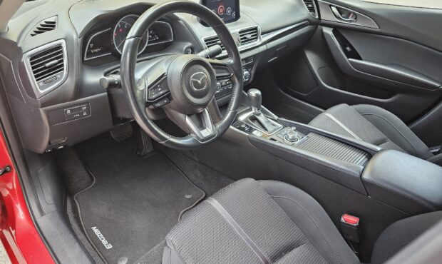 Миниатюра 24 Mazda 3 2018
