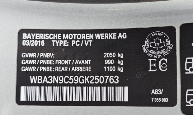 Миниатюра 22 BMW 4 Series 2016