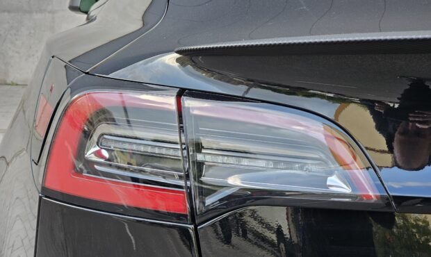 Миниатюра 24 Tesla Model 3 Dual Motor Long Range 2019