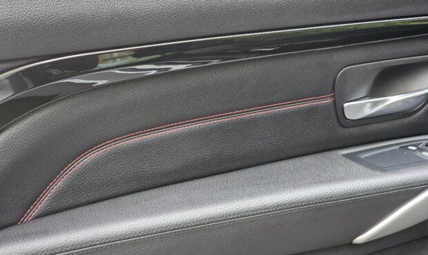 Миниатюра 24 BMW 4 Series 2016