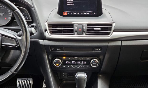 Миниатюра 27 Mazda 3 2017