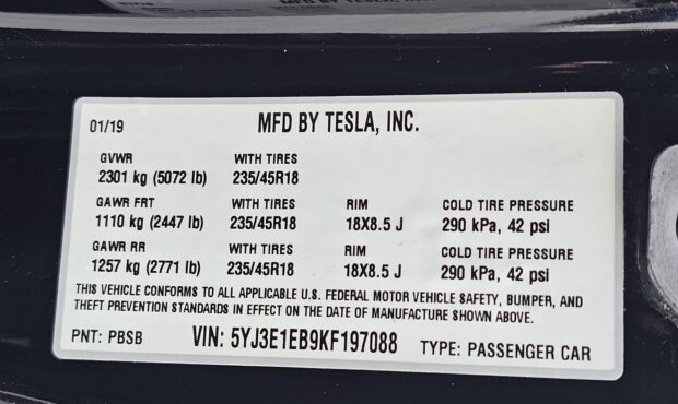 Миниатюра 29 Tesla Model 3 Dual Motor Long Range 2019