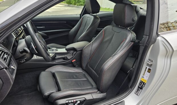 Миниатюра 28 BMW 4 Series 2016