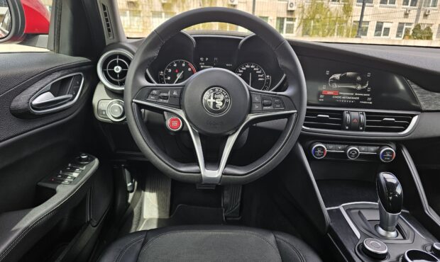 Мініатюра 29 Alfa Romeo Giulia 2019